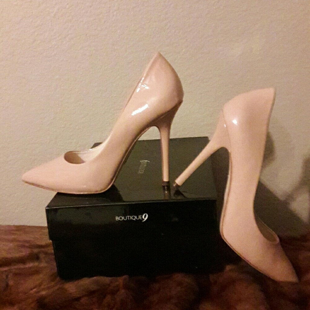 Boutique 9 pump heels 7.5 nude natural taupe